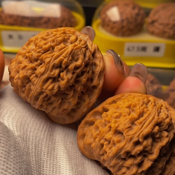 45全品南疆石文玩把件