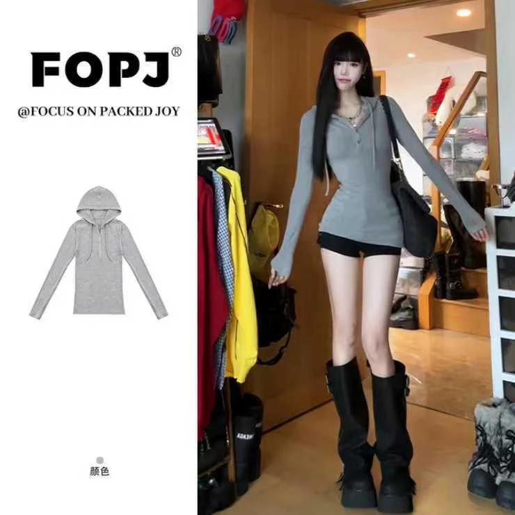 FOPJ早春时尚气质修身长袖纽扣连帽V领T恤女美式小众纯欲辣妹上衣
