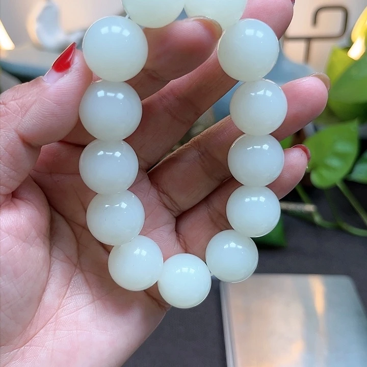 和田玉手串未镶嵌