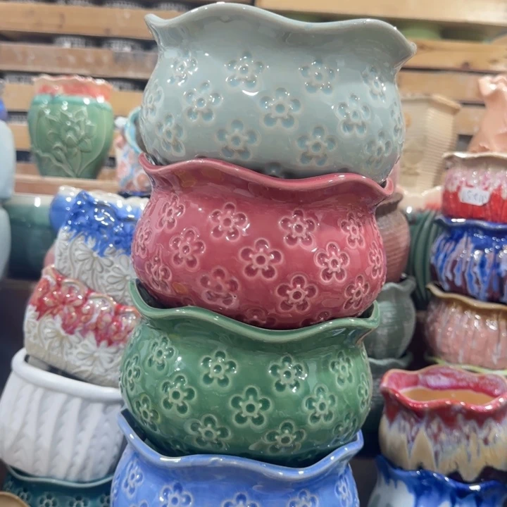 凑9块包邮，有孔，陶瓷花盆