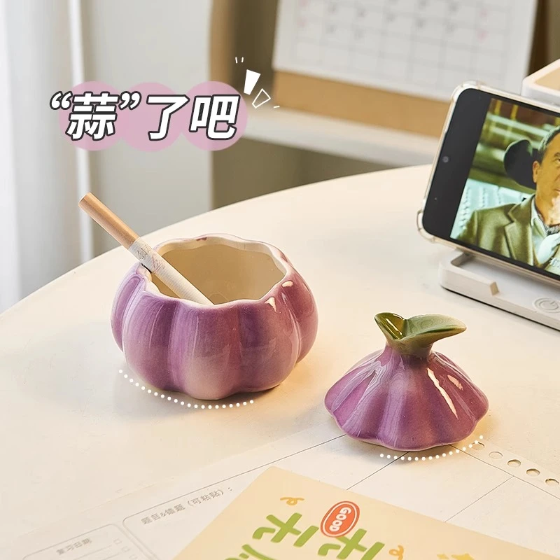 可爱紫皮大蒜烟灰缸家用办公室客厅陶瓷烟缸带盖防飞灰高级感轻奢