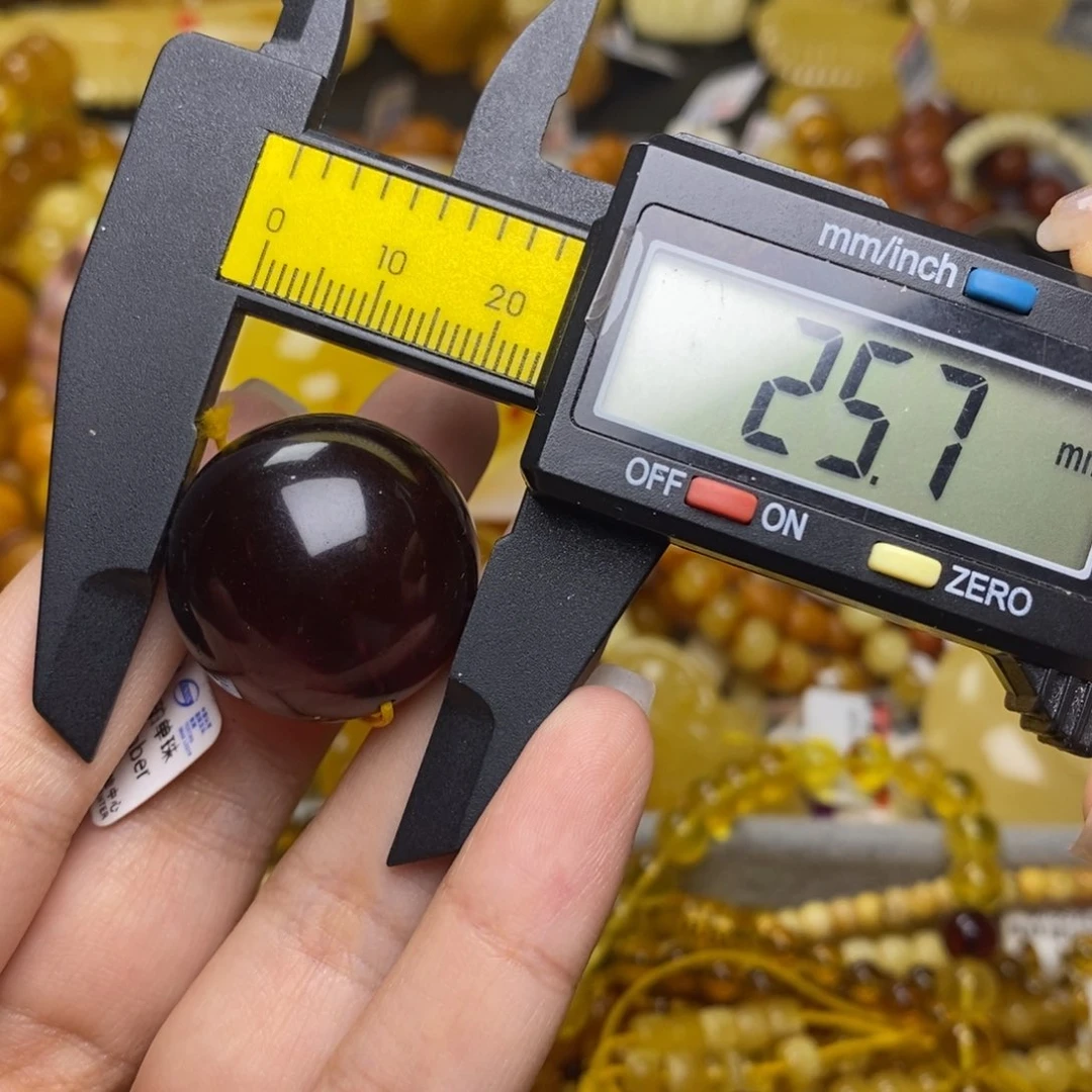 未镶嵌琥珀珠宝奇石