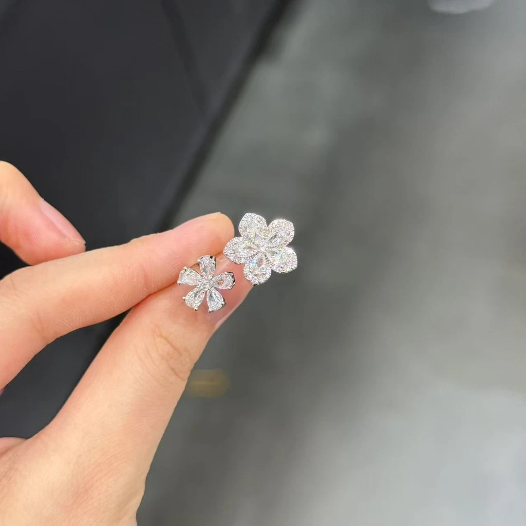 铜合金合成锆石戒指 1227 超高版 轻奢重工小花花超闪戒指