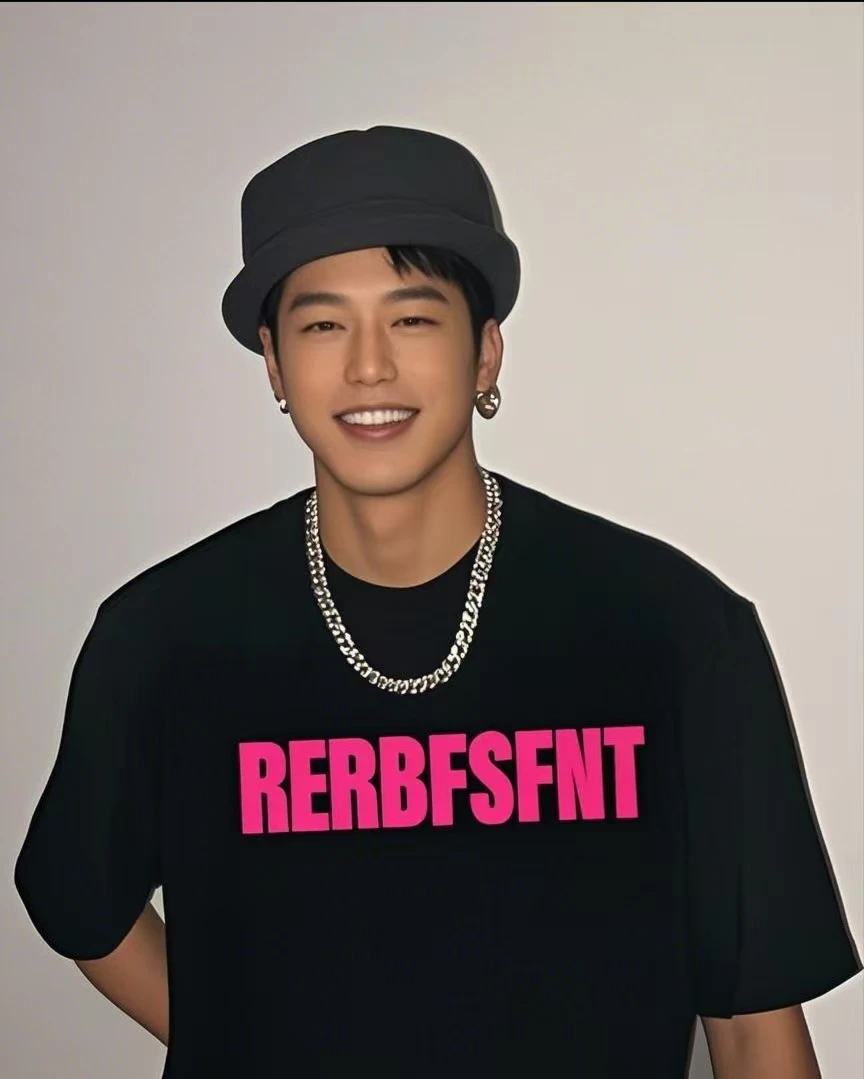 美式高街印花文字复古嘻哈圆领时尚短袖T恤男女夏季宽松情侣百搭T