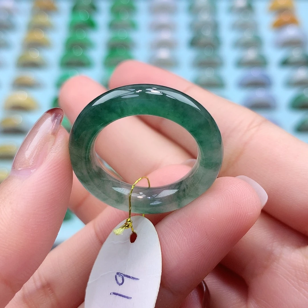 未镶嵌戒指翡翠过**看19圈