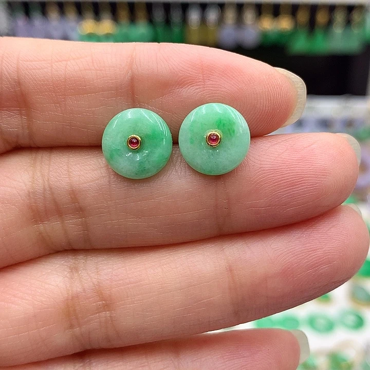 翡翠18K金镶嵌耳饰