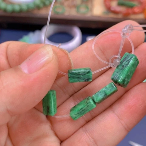 【闪购商品】翡翠颈饰未镶嵌指****花翡翠