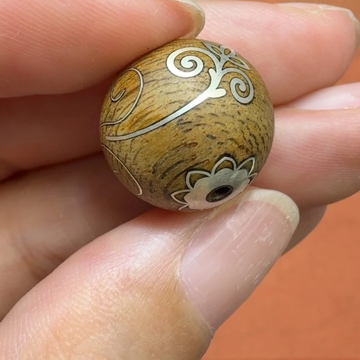 大叶紫檀（黑酸枝木类）