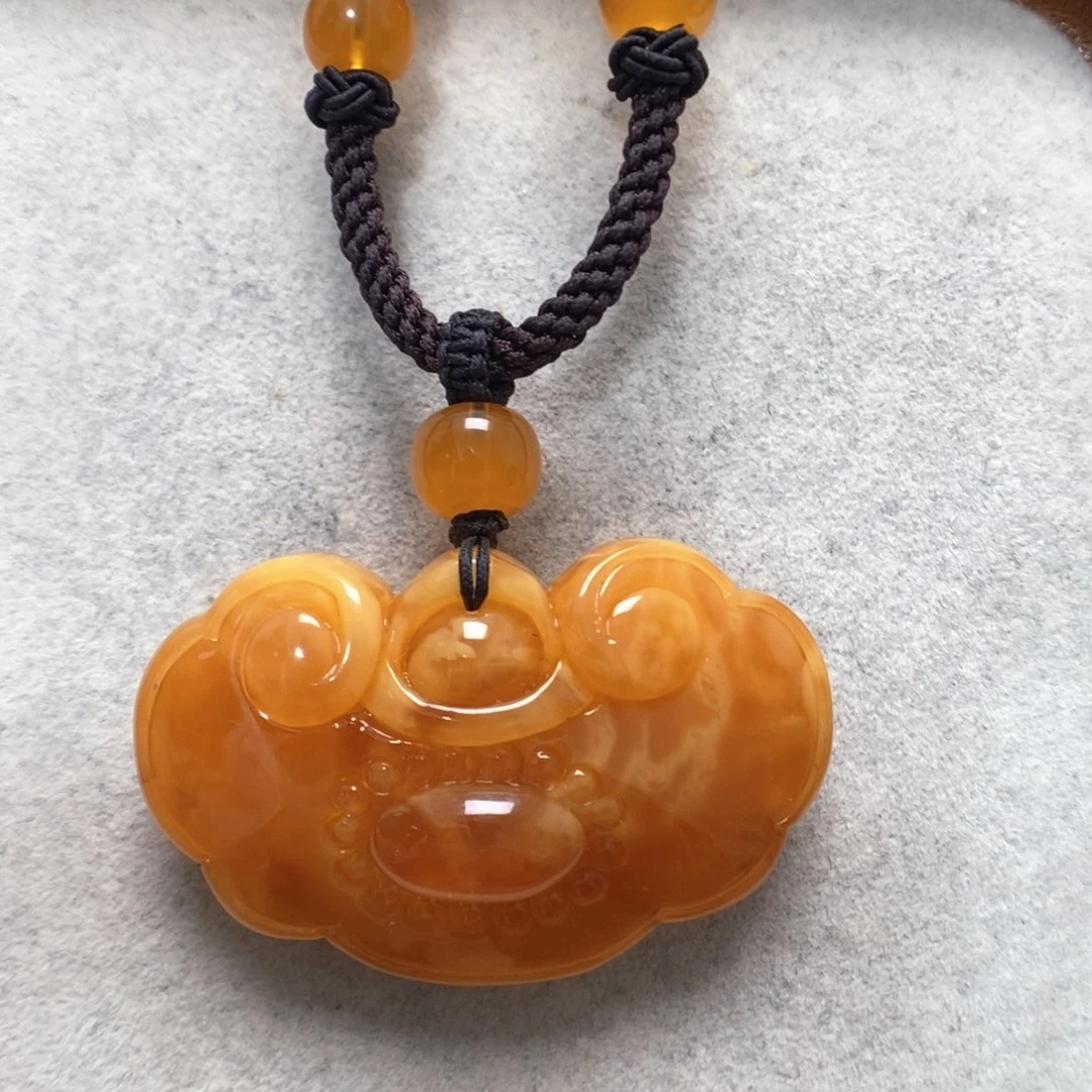 蜜蜡未镶嵌颈饰蜜蜡