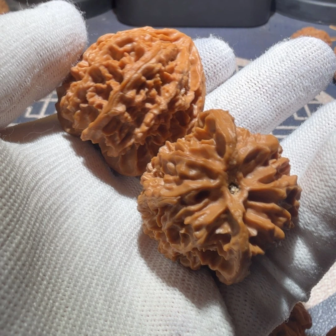 吊坠文玩核桃三角苹果园