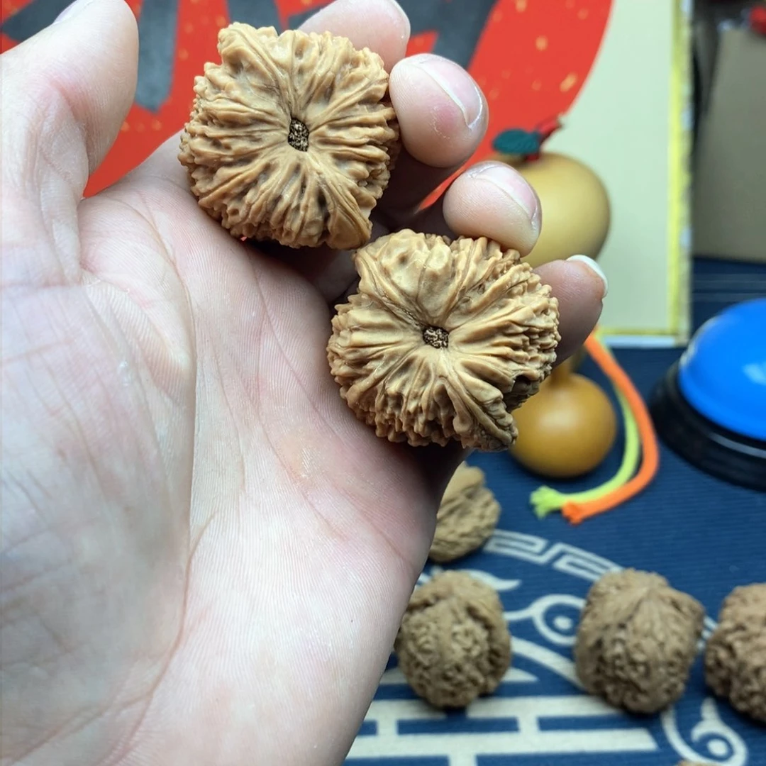 文玩核桃吊坠温**玉涿鹿南疆石