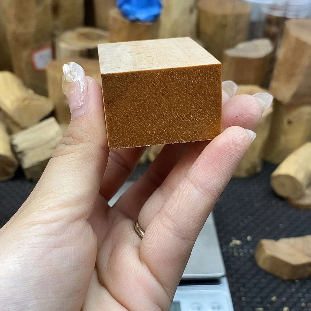 木阅**生偏区玉化料子老山檀