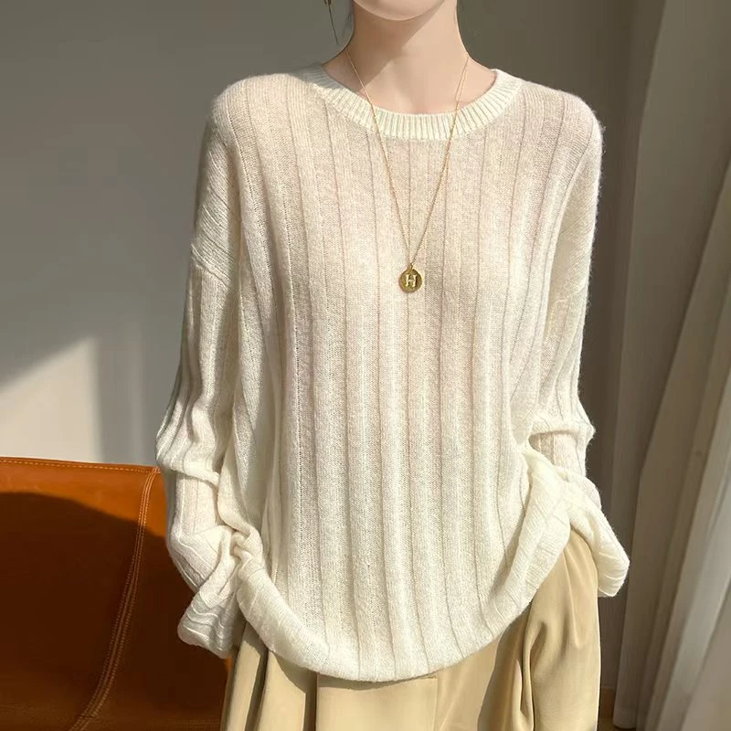 2025新款春秋圆领山羊绒衫女坑条套头简约宽松软糯针织毛衣女打底