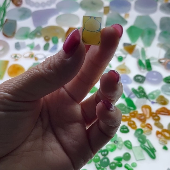 翡翠未镶嵌挂件天然翡翠