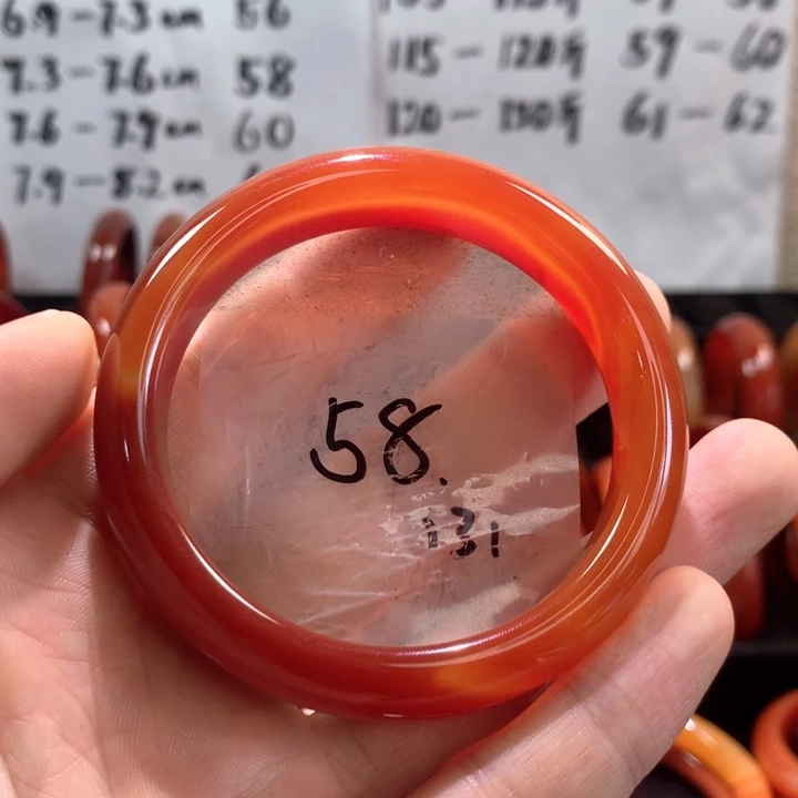 玛瑙/玉髓手镯未镶嵌