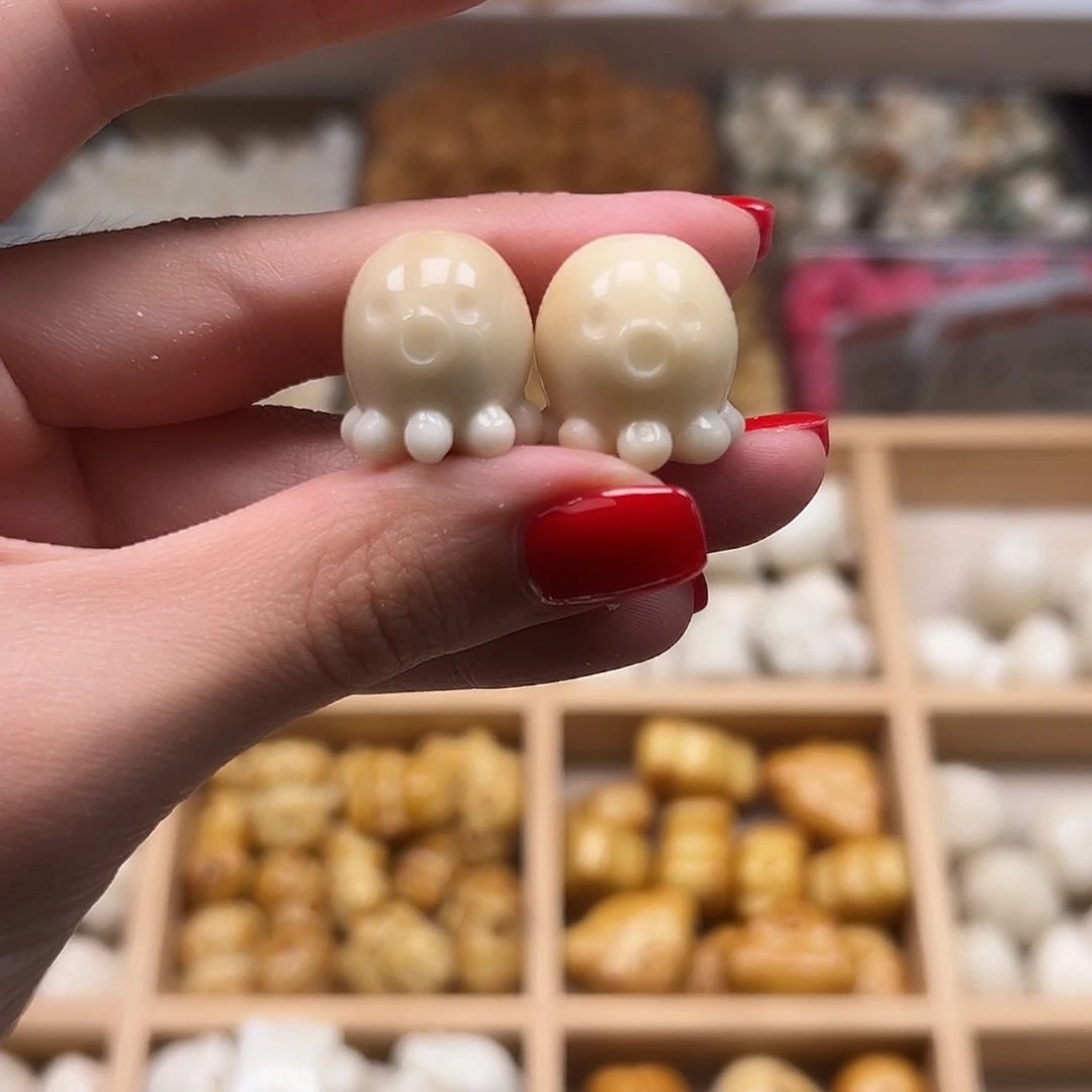 菩提根/象牙果手串瑕疵章鱼2颗