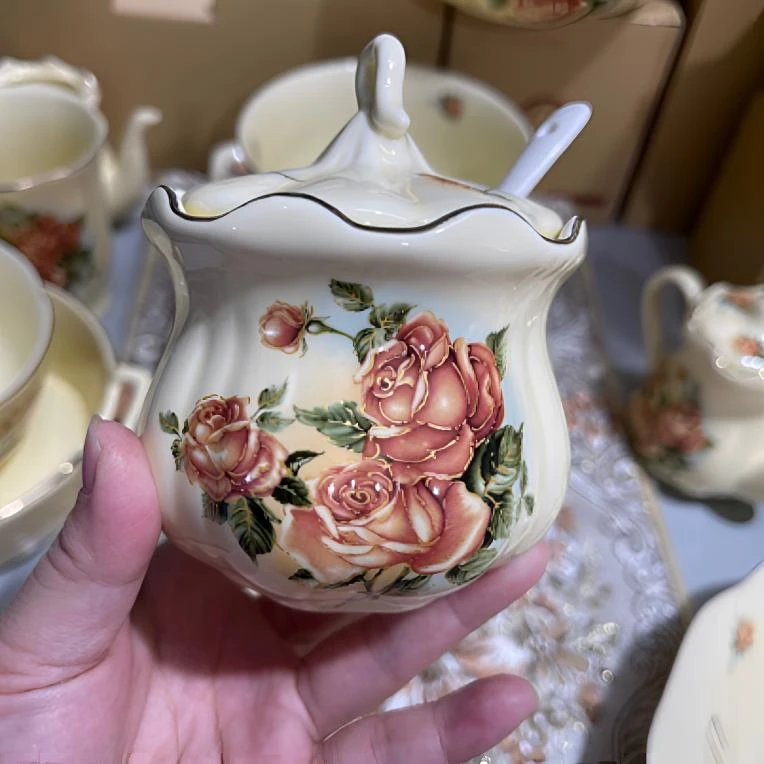 陶瓷调味罐盐辣椒罐糖罐欧式糖果罐带盖高档创意