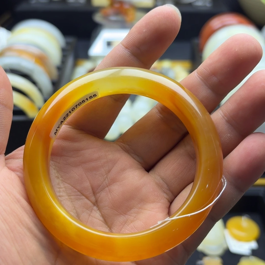 石英质玉（黄龙玉）未镶嵌手镯高货手镯