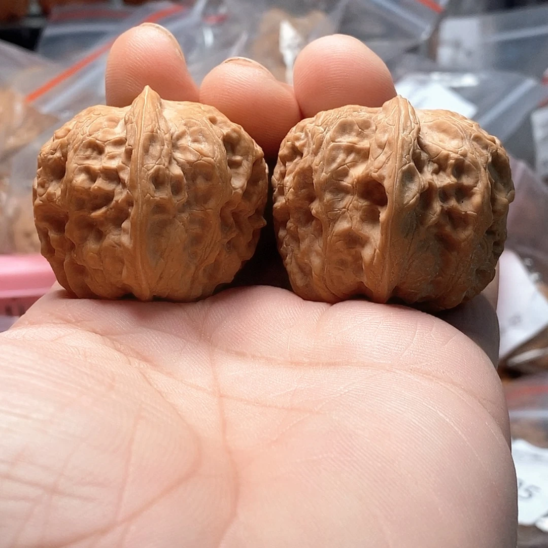 文玩核桃血龙战马40-464