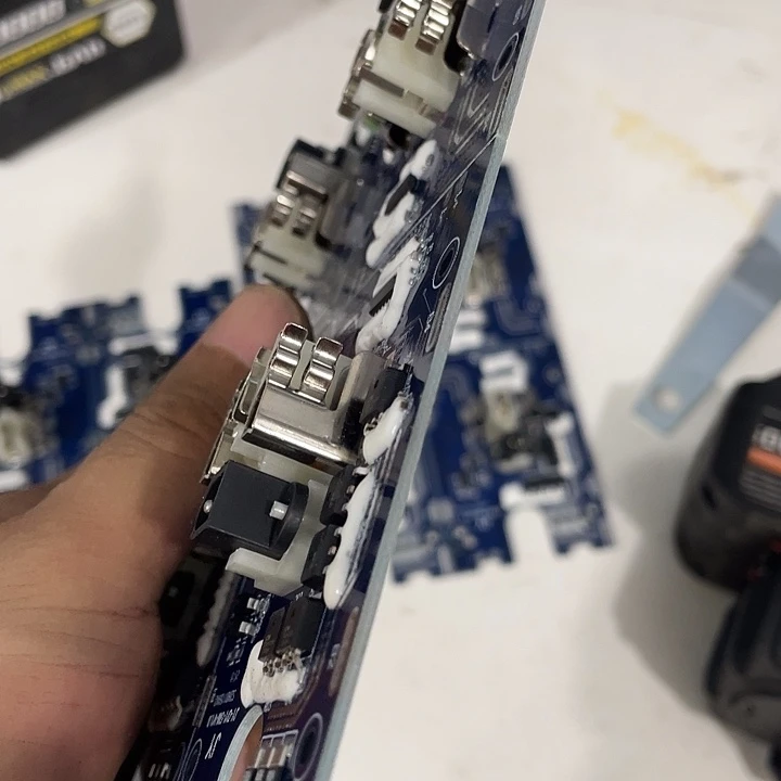 全新的控制板一个