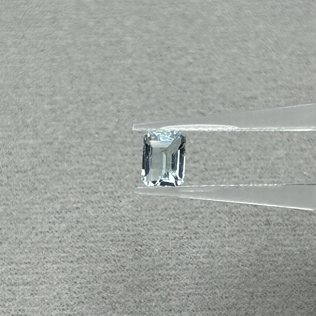 海蓝宝-0.96ct（01098618）0827