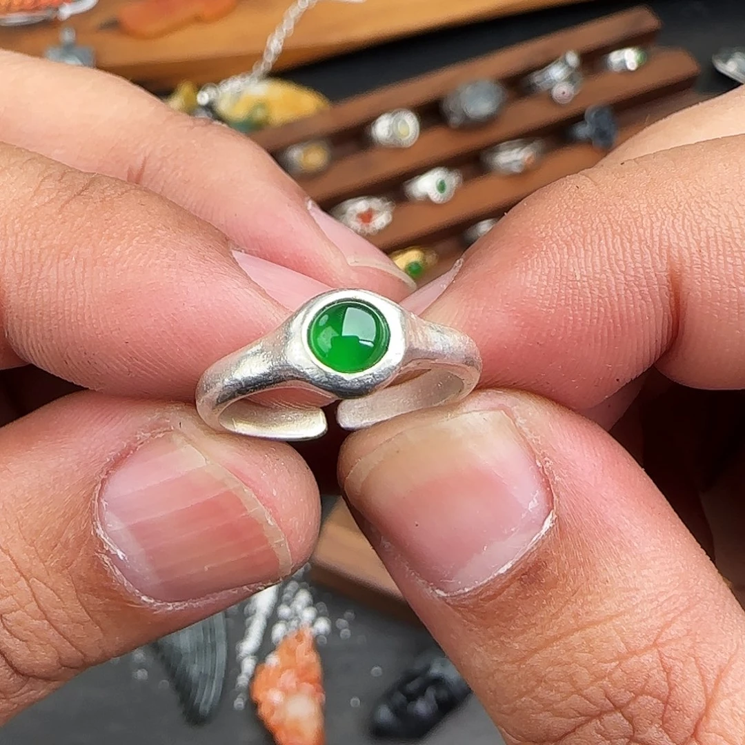 翡翠戒指银S925镶嵌H**o