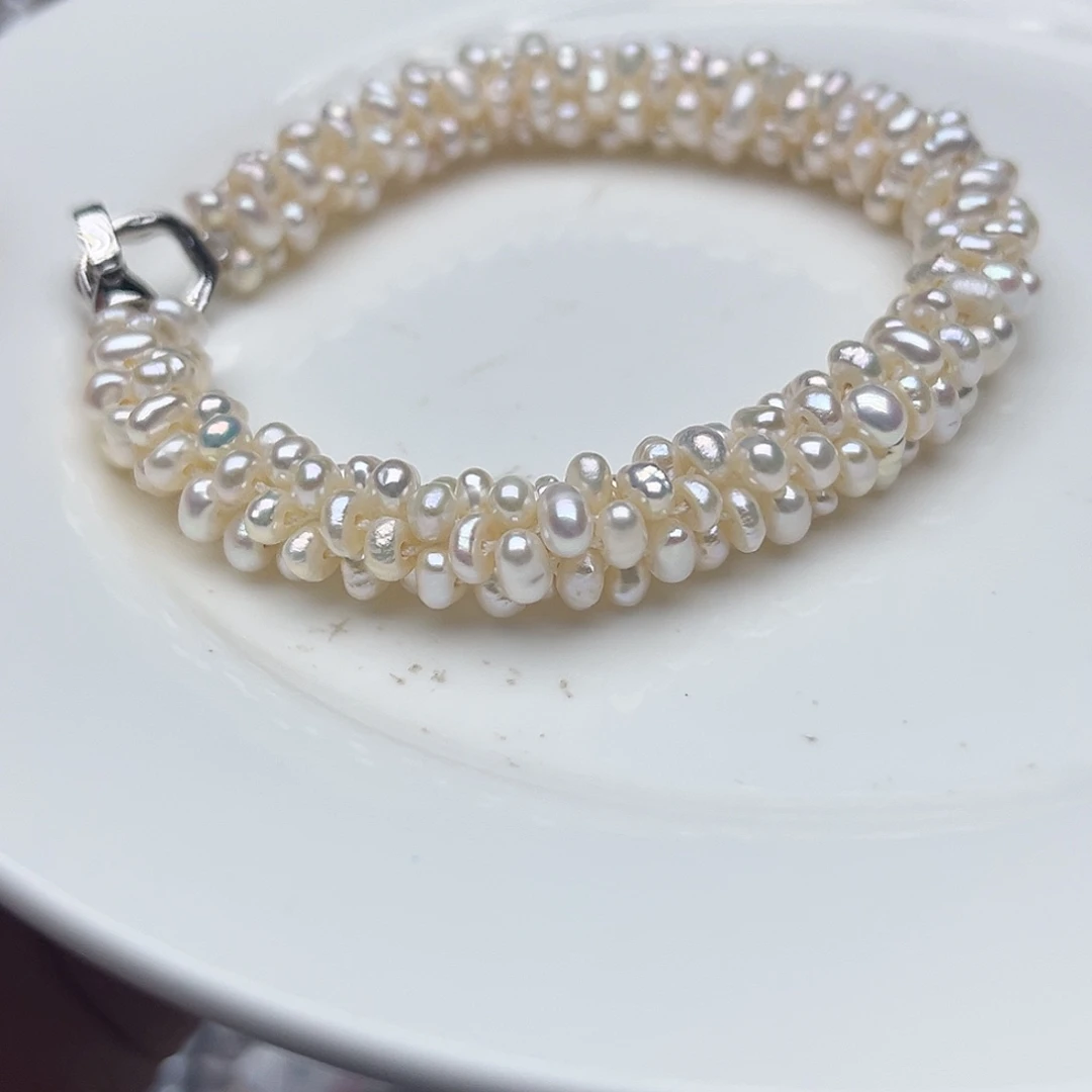 吊坠或者耳钉淡水珍珠未镶嵌