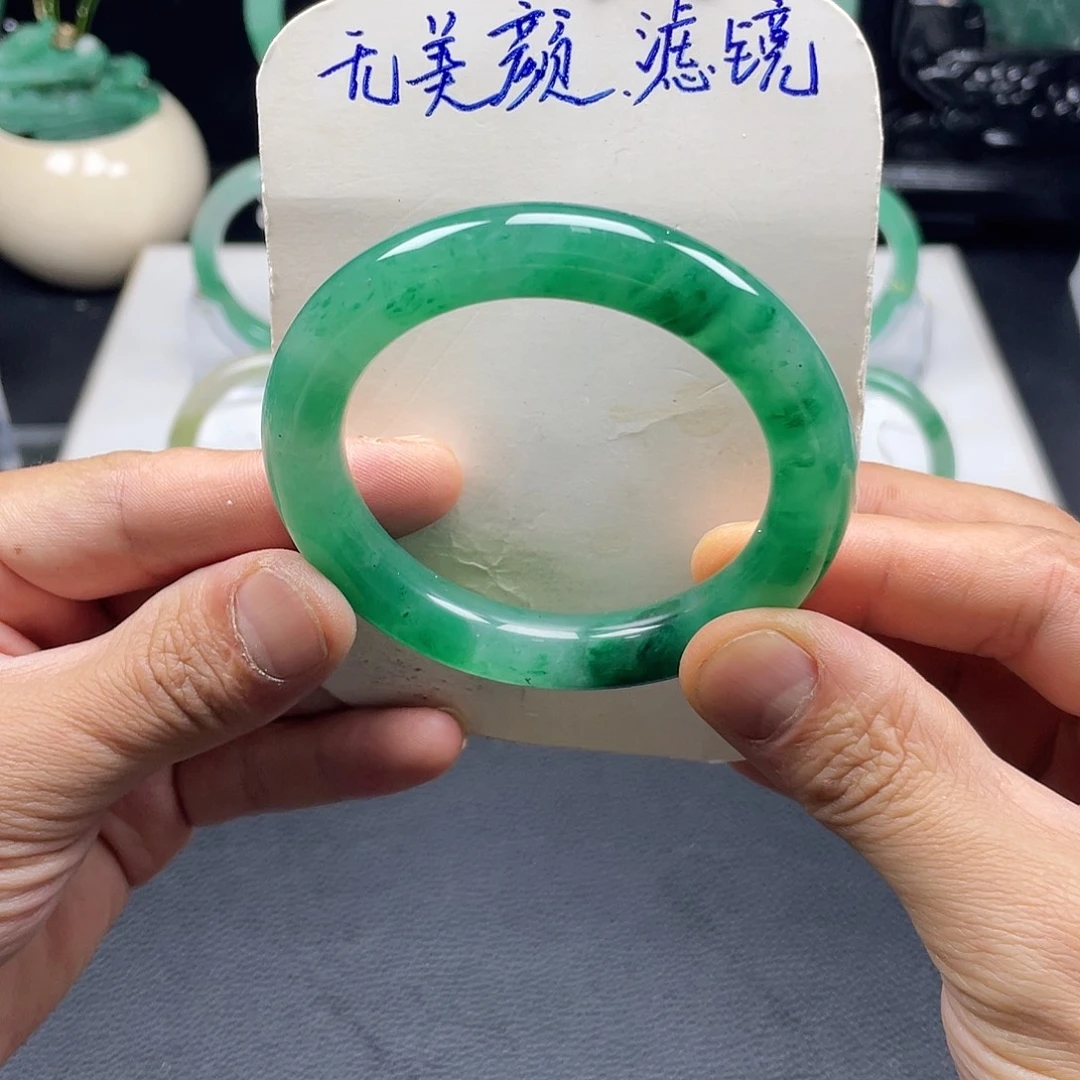 石英质玉未镶嵌手镯