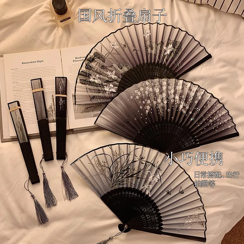 国风小扇子折扇古风男女汉服舞蹈折叠马面裙新中式古装黑色竹扇