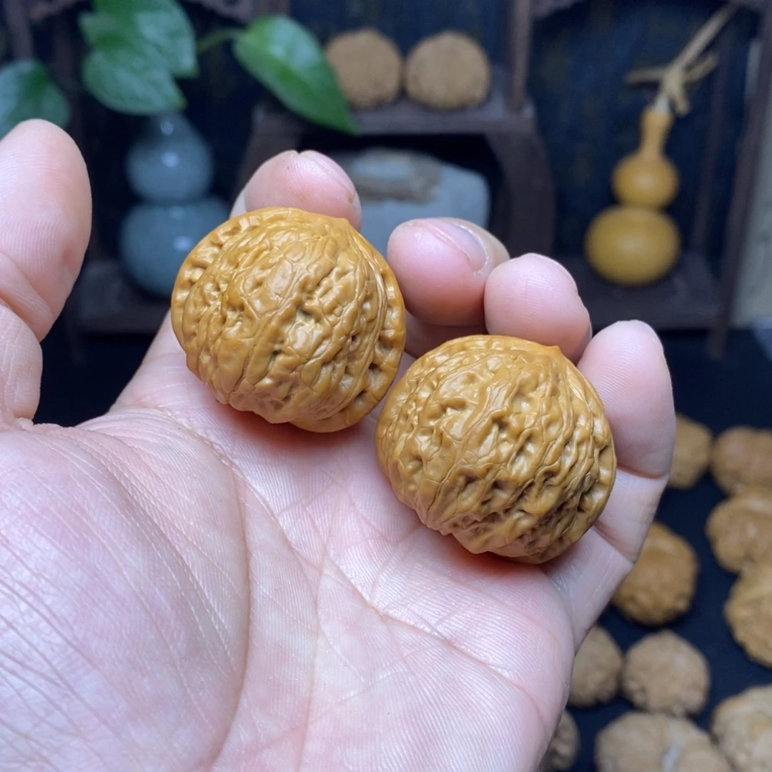 文玩核桃吊坠35+铁锤