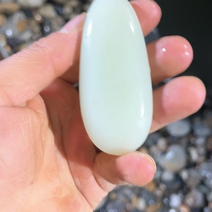 未镶嵌和田玉（糖玉）挂件