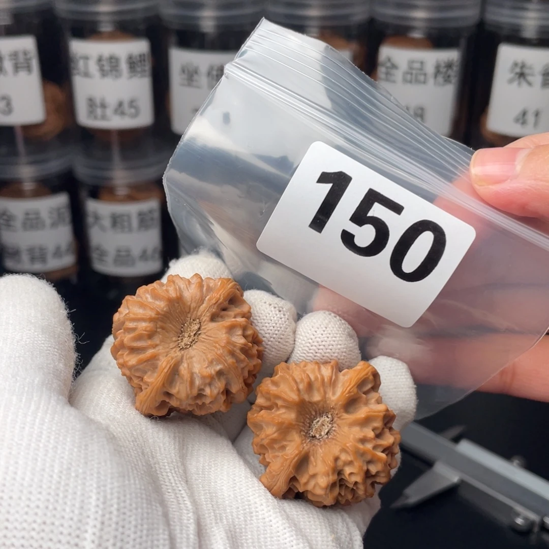 文玩核桃把件38龙门涧