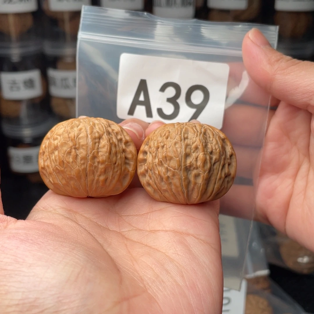 文玩核桃把件38铁锤