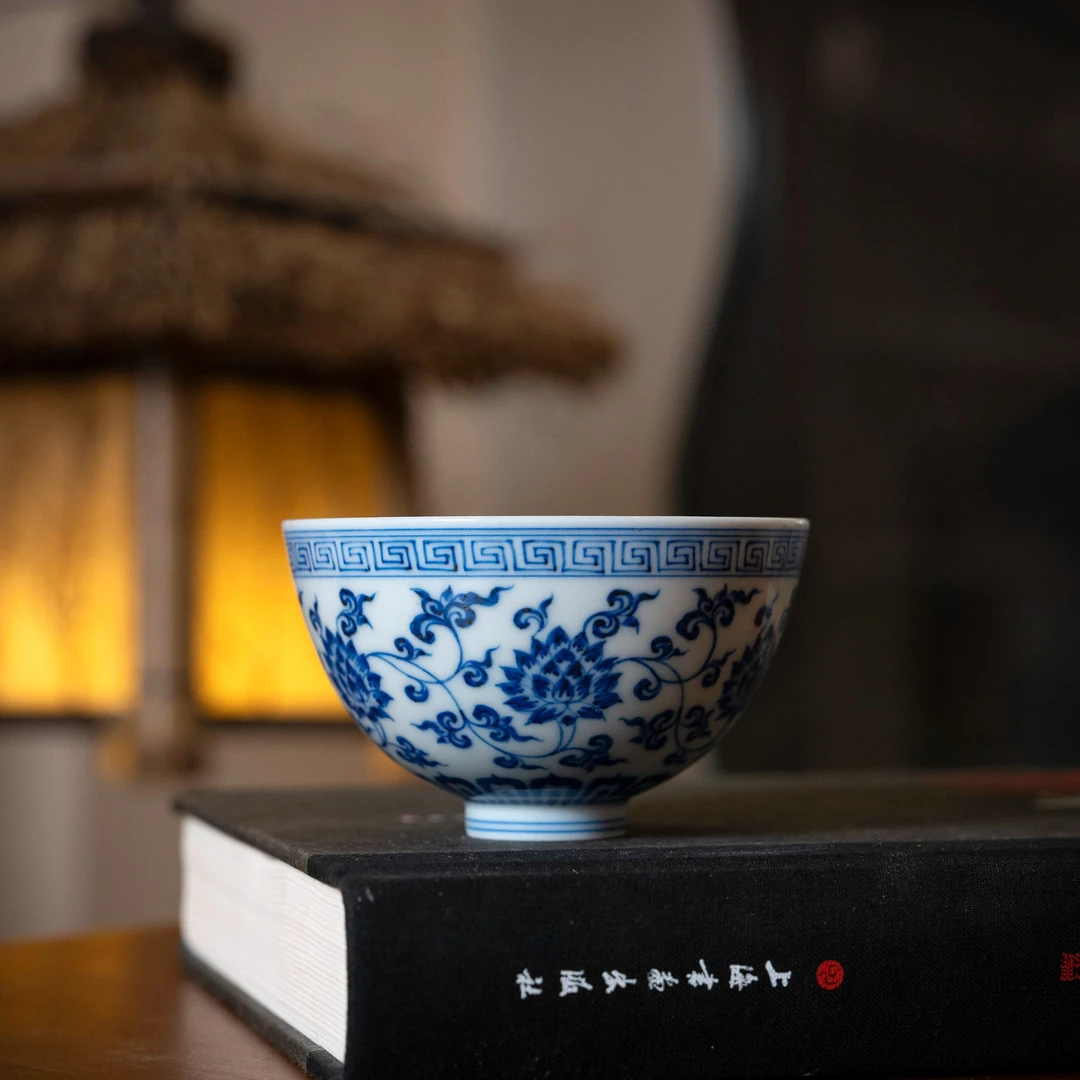 【詺兮清窑】120CC非遗百匠·仿明缠枝莲鸡心杯【MX194】