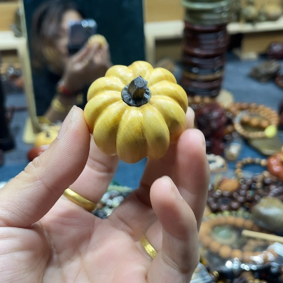 维腊木（绿檀）无事牌