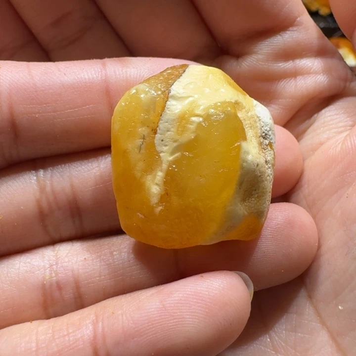 定制琥珀未镶嵌哆*咪定制