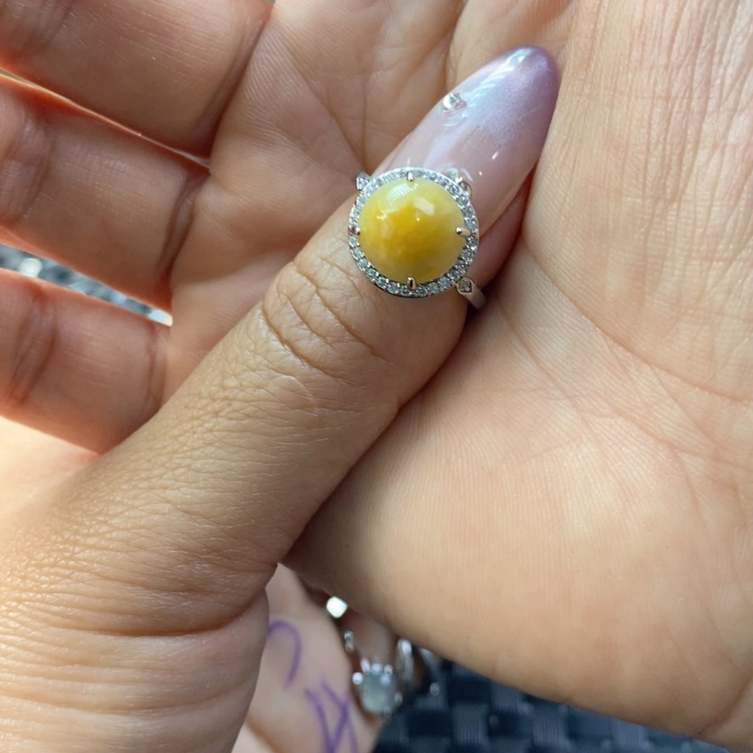 似***梦翡翠未镶嵌戒指缅甸