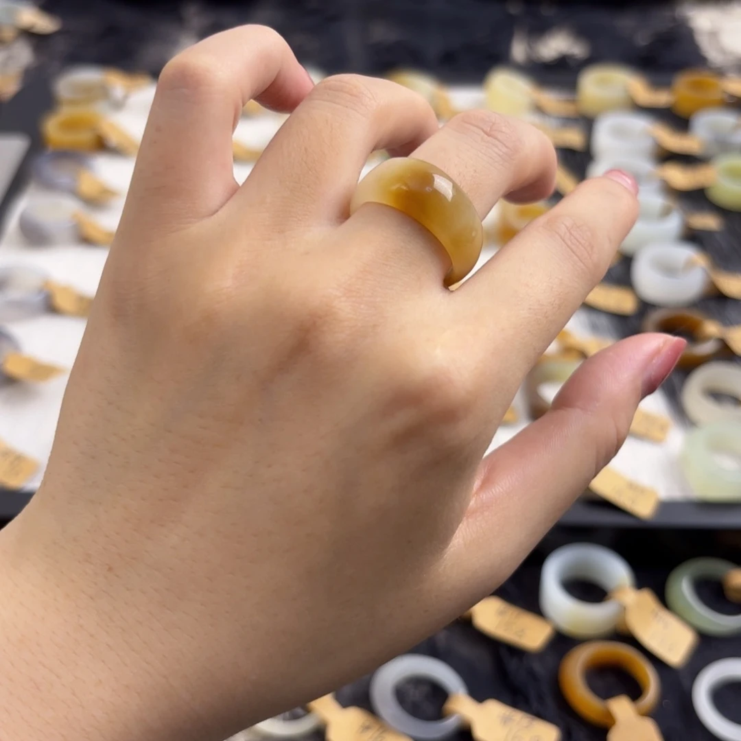 和田玉戒指未镶嵌内径17.8