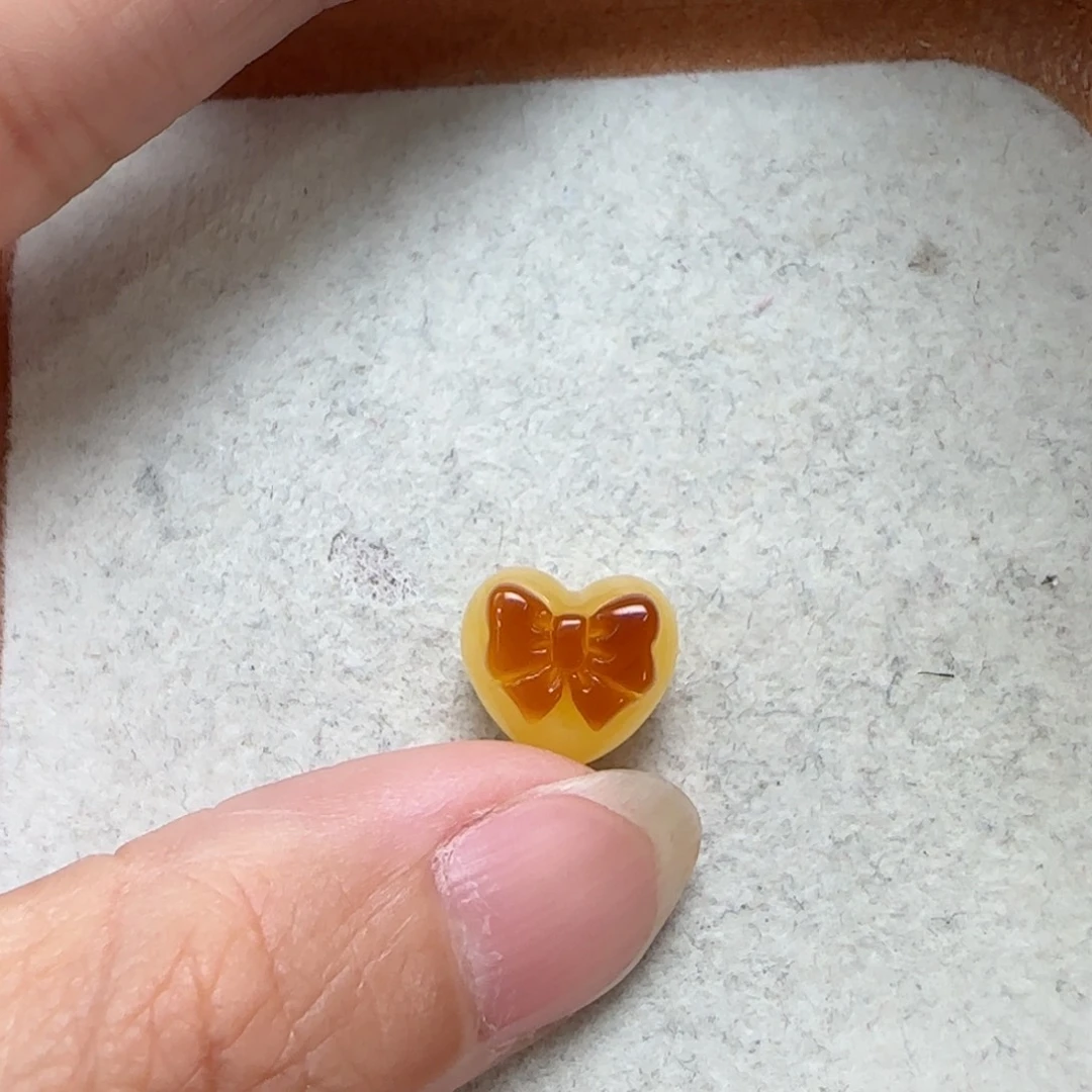 琥珀未镶嵌珠宝奇石定制
