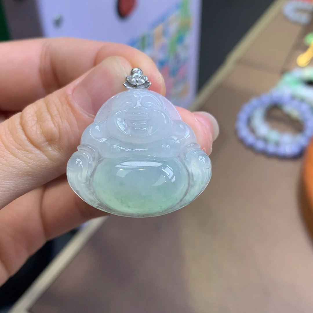 翡翠18K金镶嵌颈饰翡翠