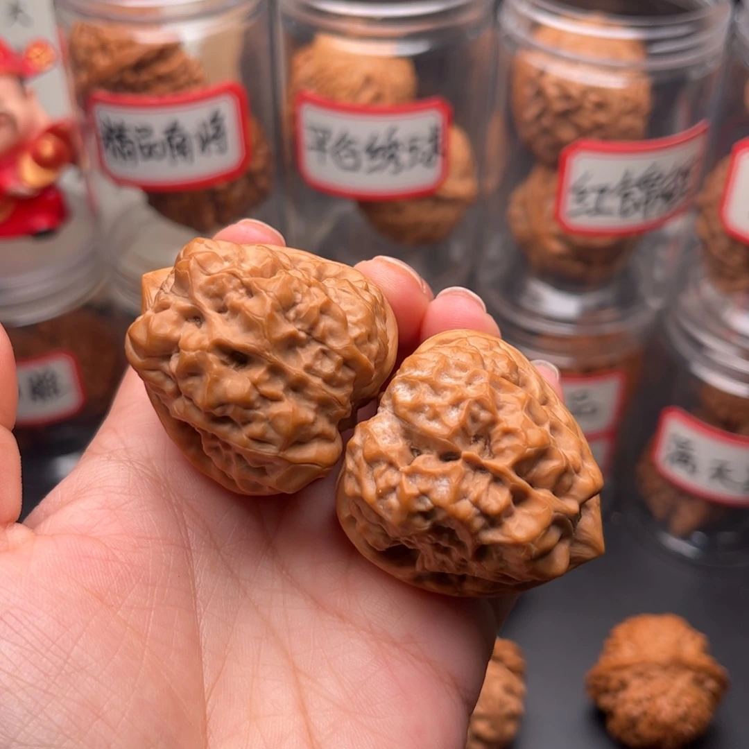 文玩核桃把件三角蛤蟆头
