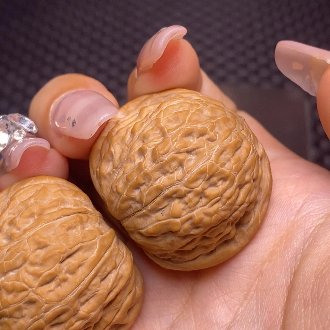 断***！文玩核桃吊坠全品铁锤