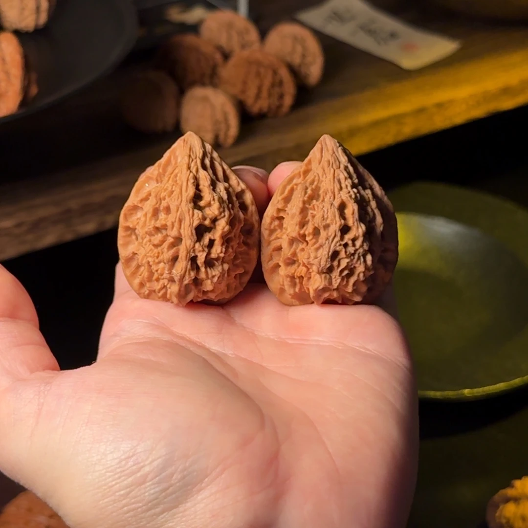 把件文玩核桃39mm十三陵鸡心 全品