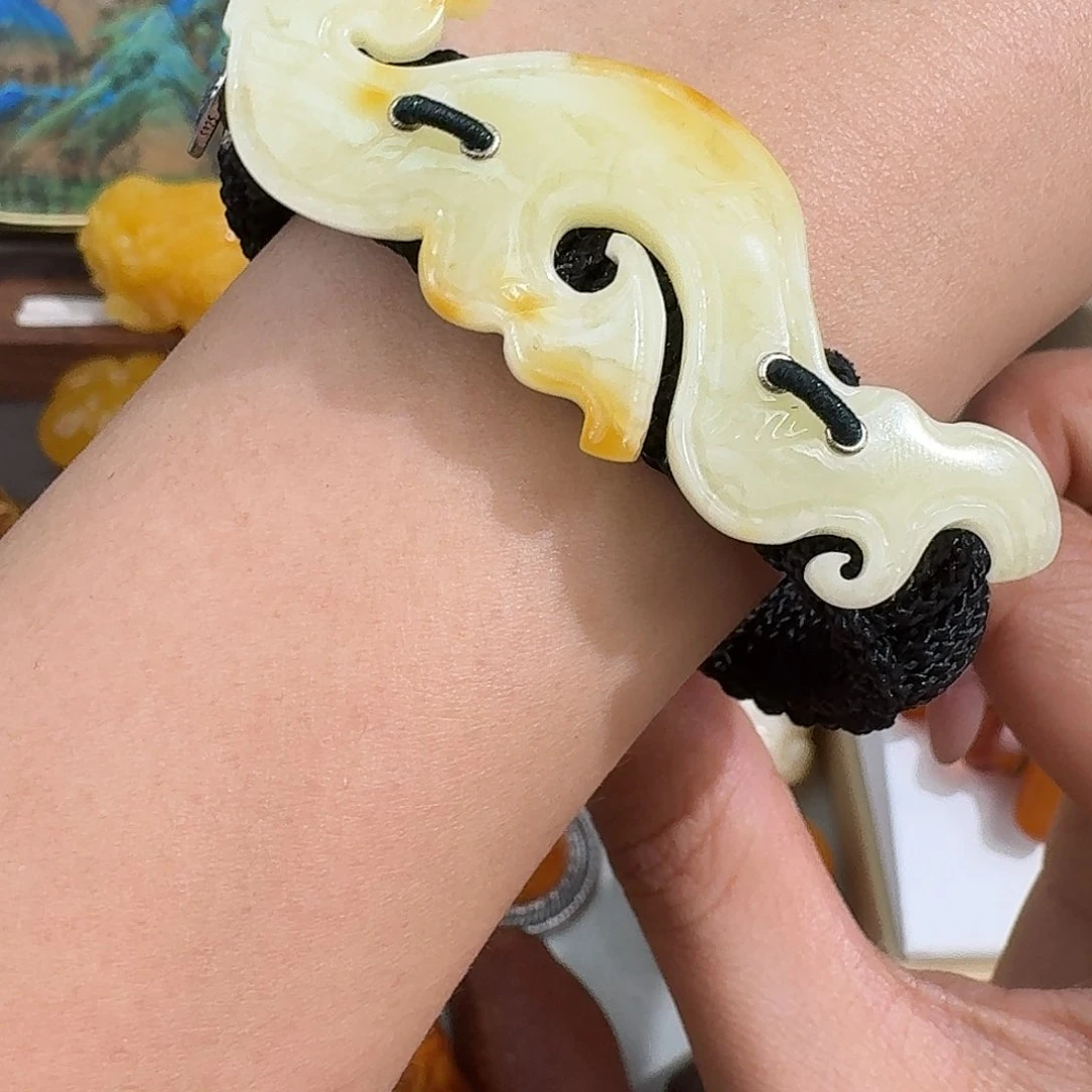 楠***头未镶嵌琥珀裸石我