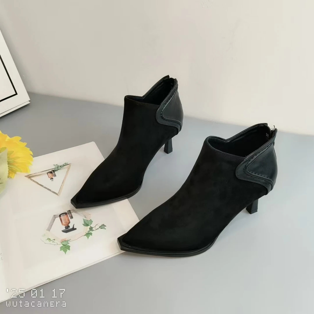 AF126 新款百搭时尚气质秋冬尖头细跟瘦瘦短靴