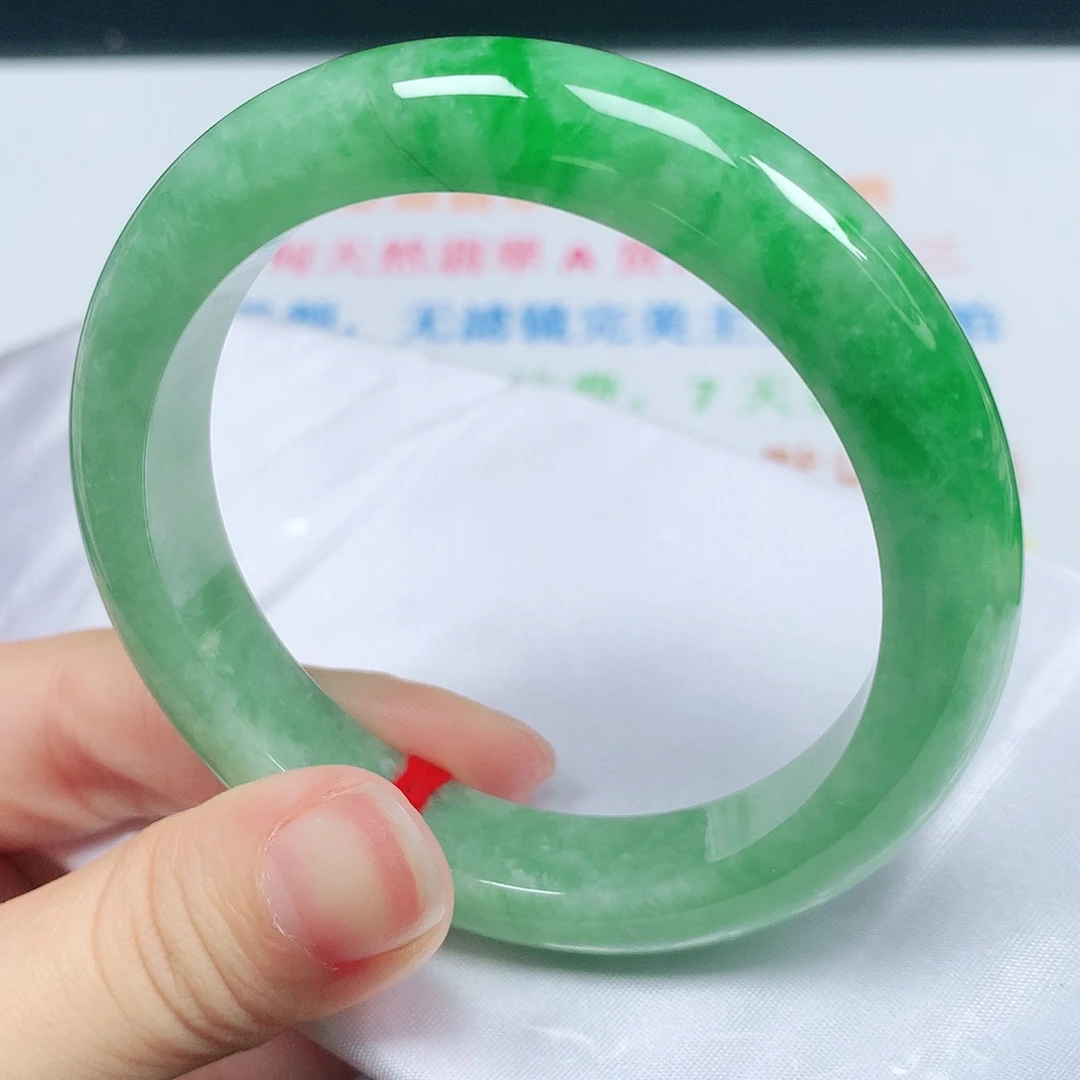 翡翠未镶嵌手镯1497