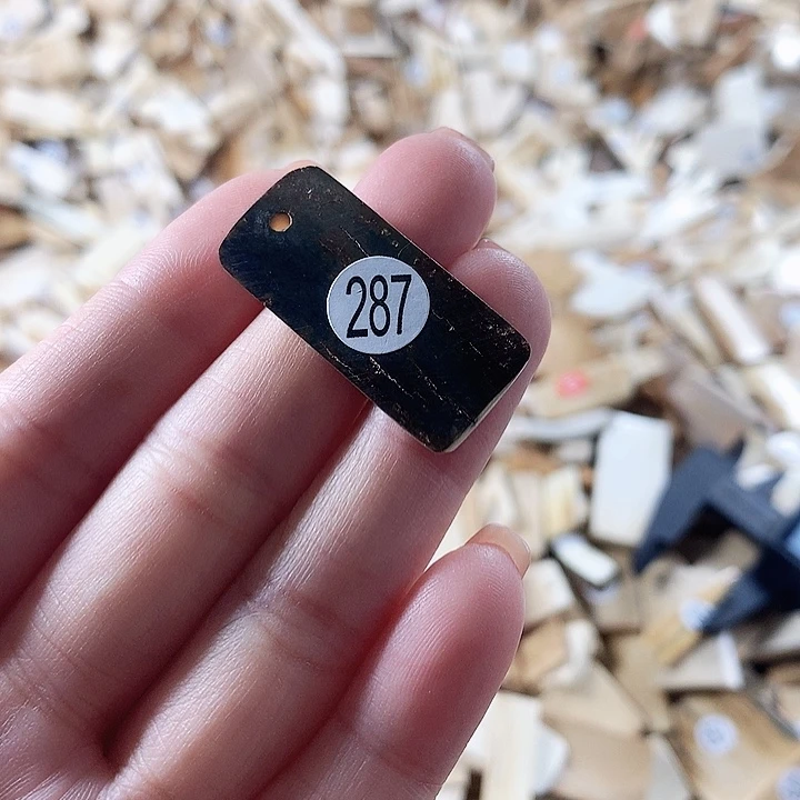 泥塑不打孔联系客服