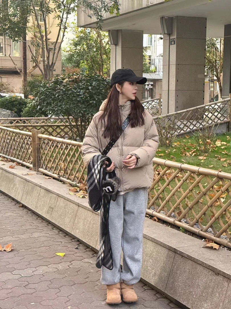 「霖依」ll新国标90白鸭绒不挑人立领连帽保暖羽绒服2311