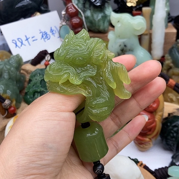 岫玉未镶嵌手把件