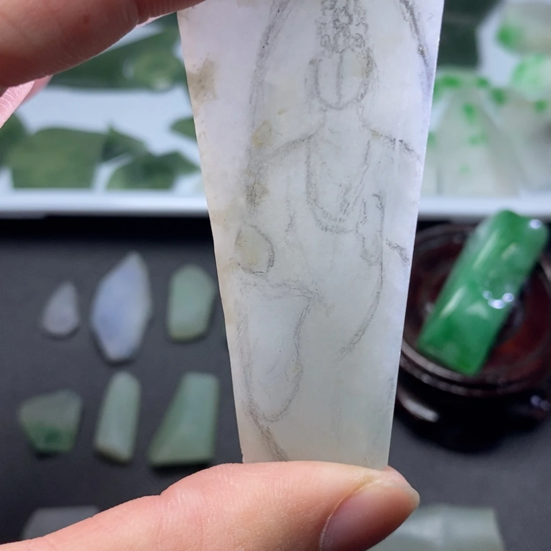 翡翠未镶嵌颈饰翡翠